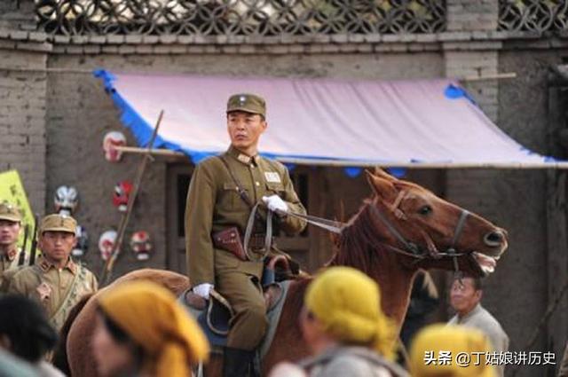 1935年，刘伯承率部过大凉山，国军旅长下令让路：我的老长官来了