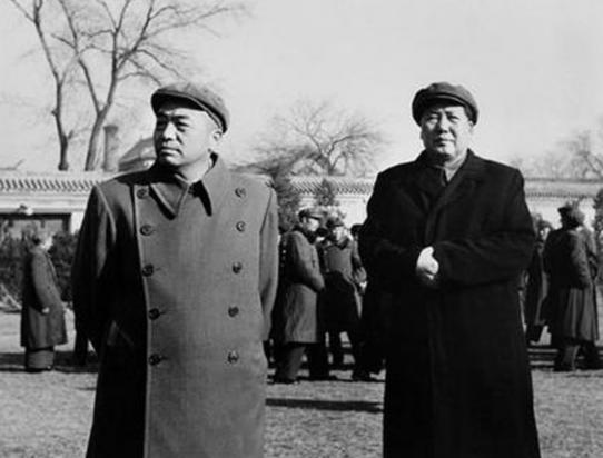 51年彭德怀从朝鲜回国，参加军委会议，大发脾气：难道战士不爱国