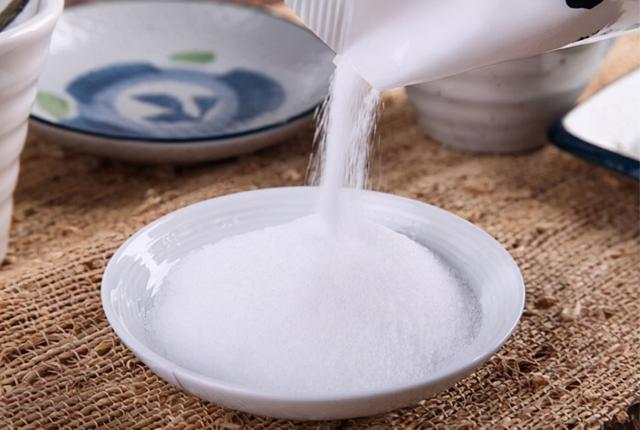 早上起床后要喝水，第一杯水怎么喝？