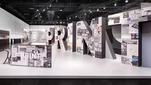 机械展展台制作