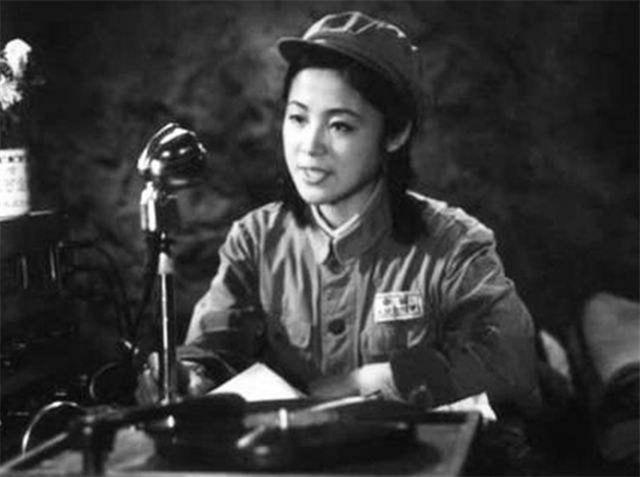 1979年，美国一餐厅老板对一中国女游客说：在朝鲜我当过您的俘虏
