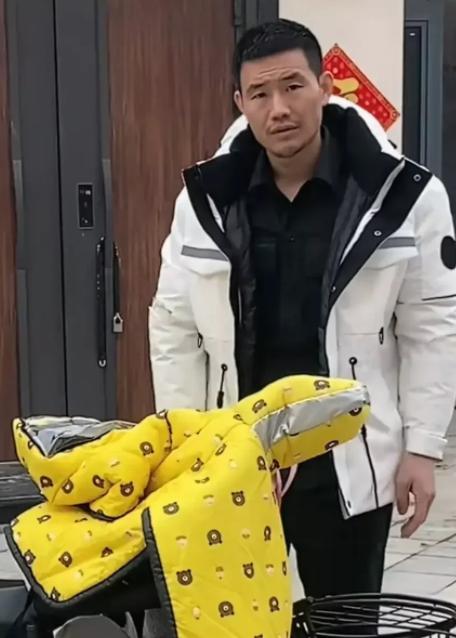嘎子诉苦：住五亿豪宅出行不方便，开库里南，每天要200多管理费