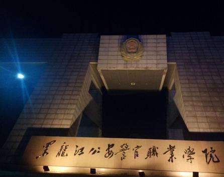 “大魔王”王濛：落后20米反超，背手遛弯夺冠，回应：追上我再说