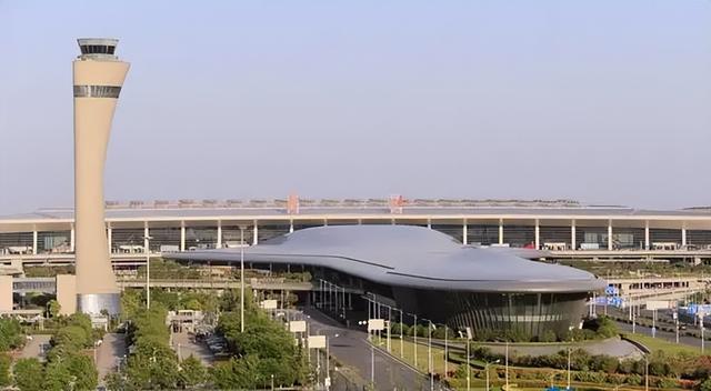 郑州通报新增33个病例活动轨迹/金水管城惠济中牟郑东登封部分区域实行分类管理/郑州11个县市区核酸检测