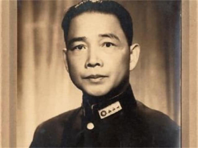 1946年老蒋下令炸开汪精卫墓，开棺后发现尸体完好，口袋有张纸条