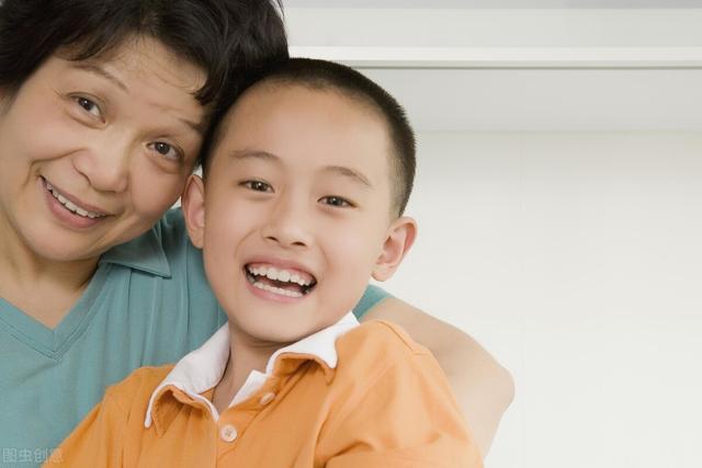 三胎再生女，宝妈的自责和评论区的留言，让我看到了对女性的恨