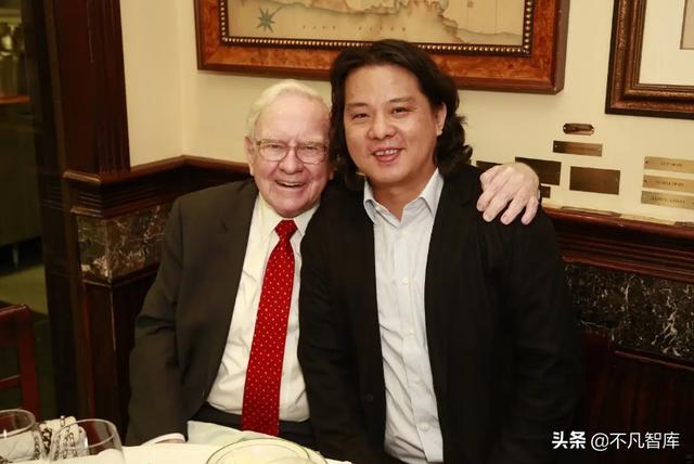 最后一届巴菲特午餐来了，将花落谁家？曾共餐的4位国人，咋样了