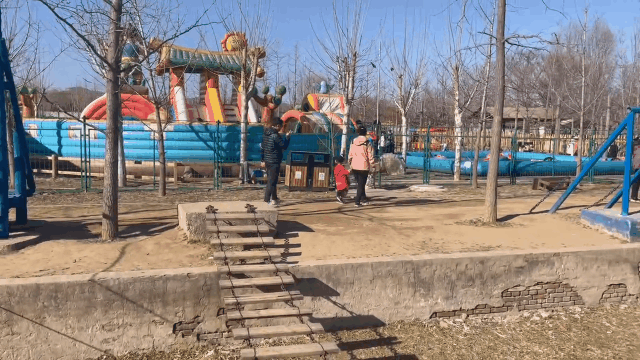 儿童户外训练器材