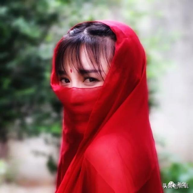 消失270天，被5.7亿人惦记的李子柒，回来了