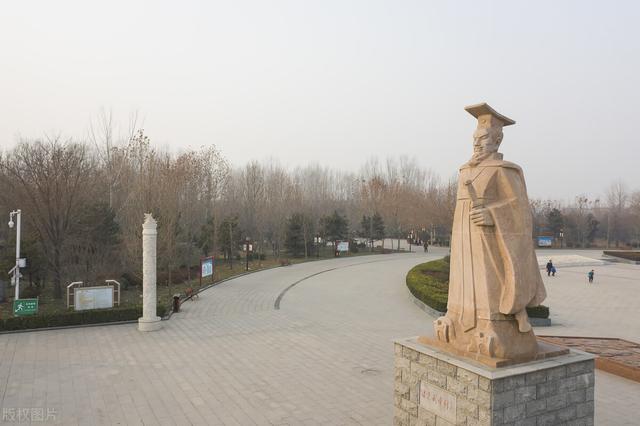 刘秀仅用三年就建立东汉，30岁成了皇帝，是运气好还是能力强？