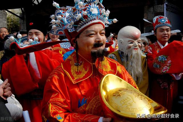 大年初五是破五节，老传统“吃2样、做3事”要记得，寓意招财纳福
