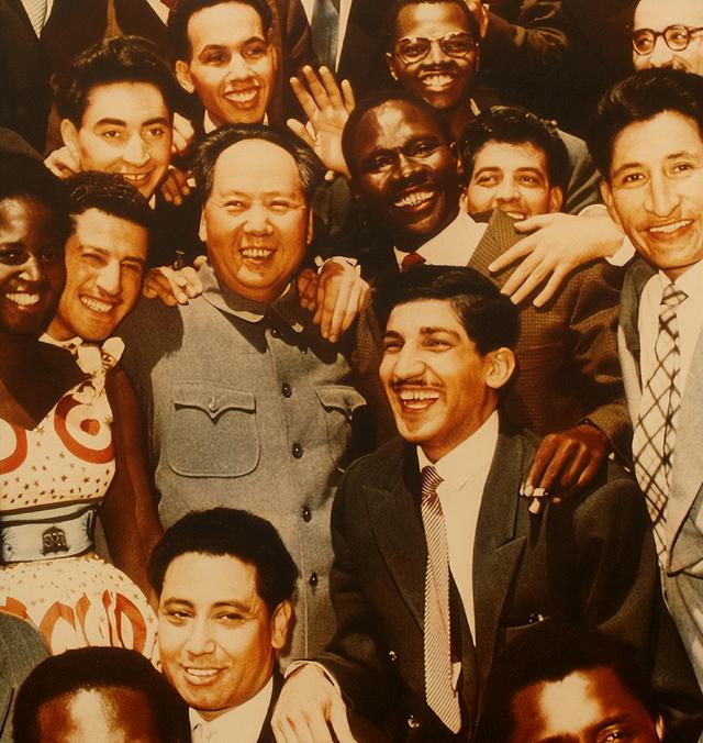 1976年毛主席逝世，联合国降半旗，美国、日本以及巴铁都有何反应