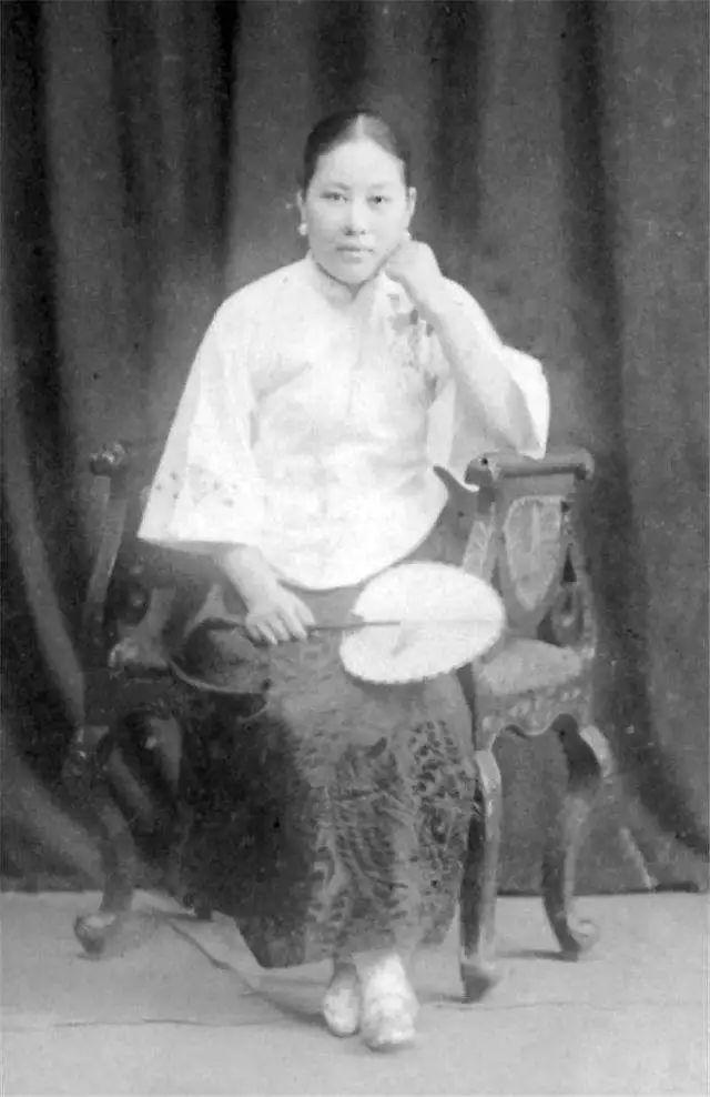 施剑翘为复仇隐忍10年，3枪打死孙传芳，帮助周恩来解决一件大事