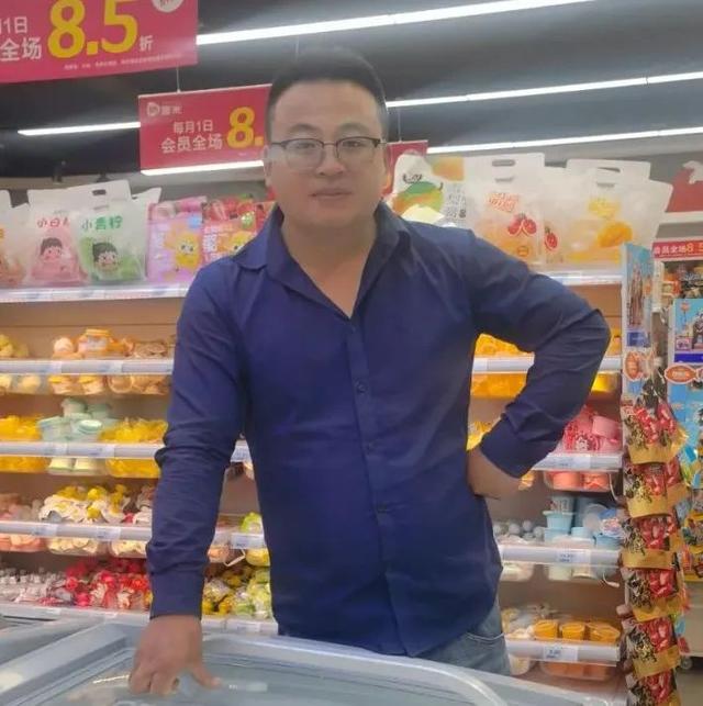 民警下水救人，报警大哥：“我跟你一起！”