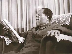 周总理病逝，秘书问毛主席是否参加追悼会，毛主席：我也走不动了