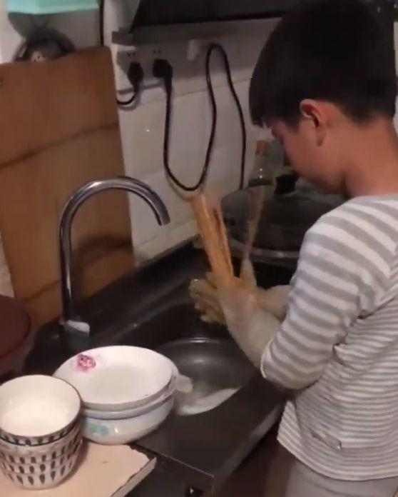 同心战役爱不停歇 牵手母爱情满临川
