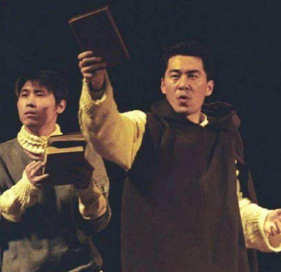 接烂剧、装少女、敷衍观众，这些曾经的好演员，也为“钱”折腰了