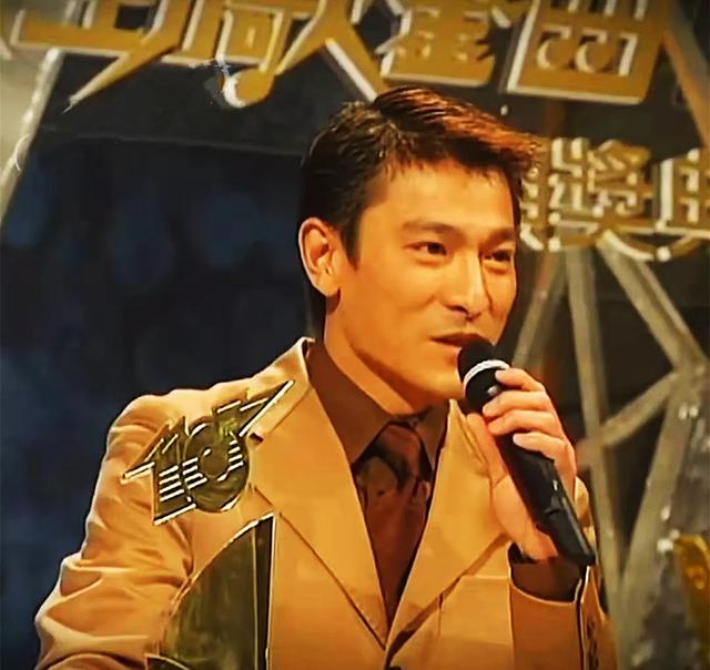 1997年,有《中国人》和《真生命》获得金曲奖.