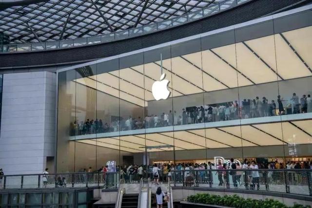 消息称iPhone14屏幕或将更大，并将引入卫星功能