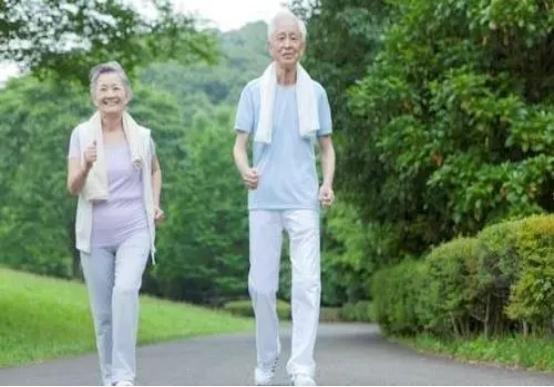 想长寿，体重不能“偏”，60岁后，这样的体重刚刚好，你达标没？