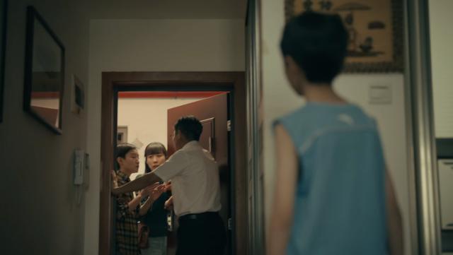 亲爱的小孩：一诺纠缠文主任，理解一诺的行为，但文主任并非狠心