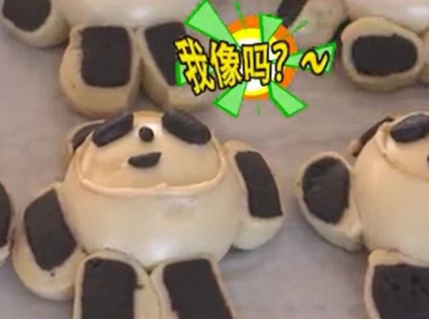 美术生啃出“冰墩墩”走红，评论区笑不活了，这才叫美术思维