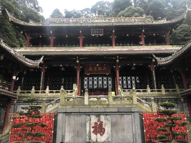 一不小心又成了夜遊~周末街子古鎮康道徒步到光嚴禅院~腳都走麻了