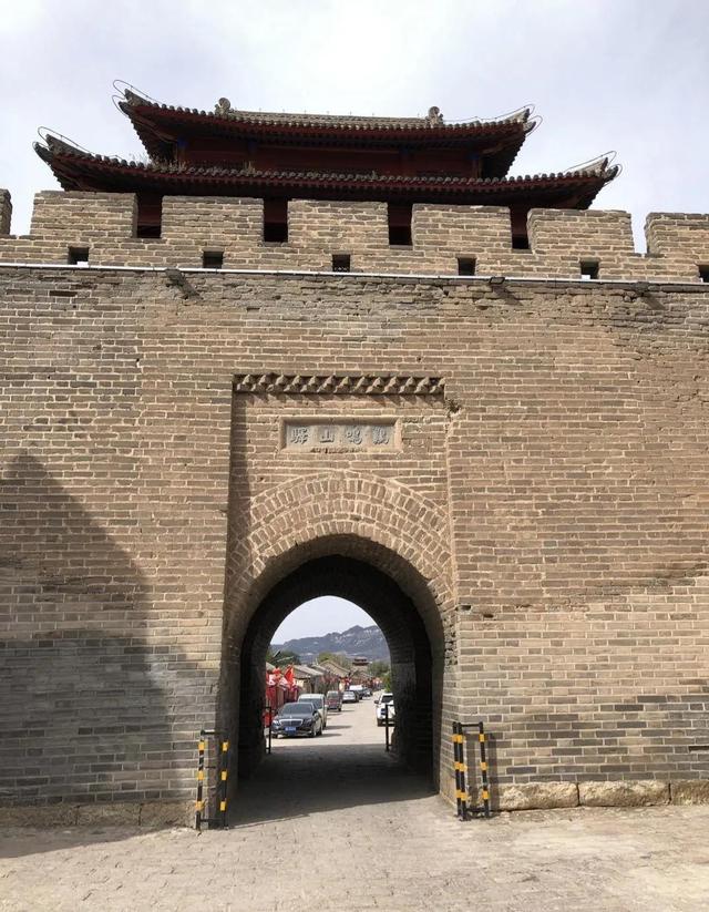 遊雞鳴山驿
