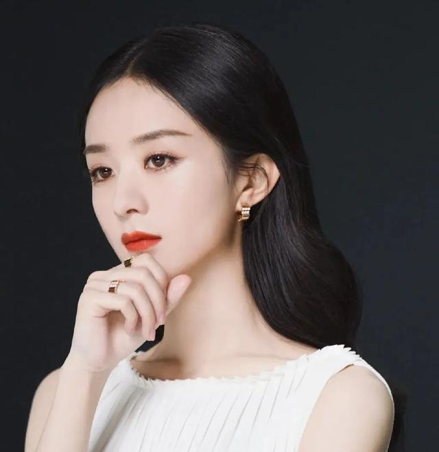 赵丽颖被造谣偷税，树大招风遭人嫉妒？细看她的资产确实被惊到了