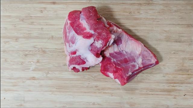 炖牛肉的做法（炖牛肉的做法视频）