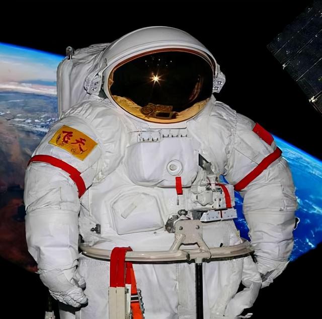 我国空间站航天员出舱时，穿的3000万元航天服，为何不能带回来？
