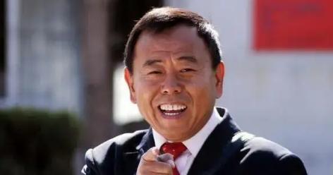 从潘叔到潘子，“老艺术家”潘长江是如何自毁名声的