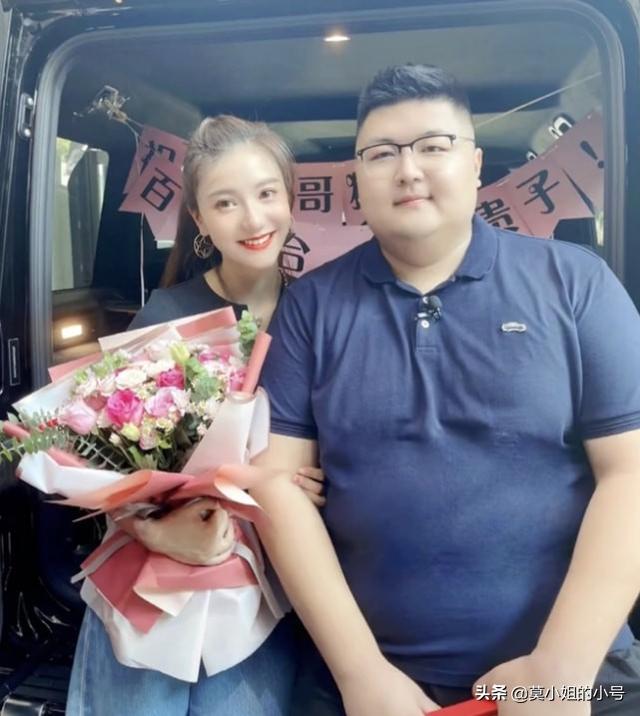 2022年开始才42天，就有6位网红官宣婚讯，最小的才22岁