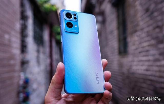 OPPO Reno8 Pro抓紧备货，4800mAh+80W快充，摆脱“高价低配”束缚