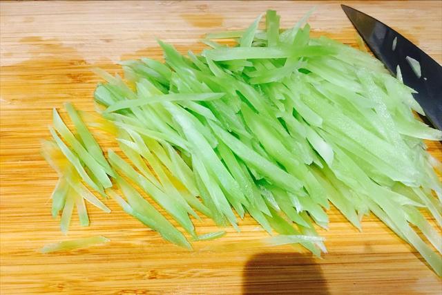 家有孩子，多做这6道“应季菜”，营养均衡合理搭配，次次都光盘