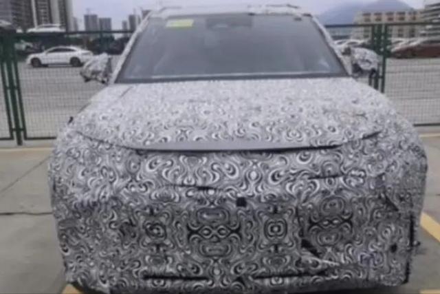 纯电续航达200km 比亚迪护卫舰07车型值得一等
