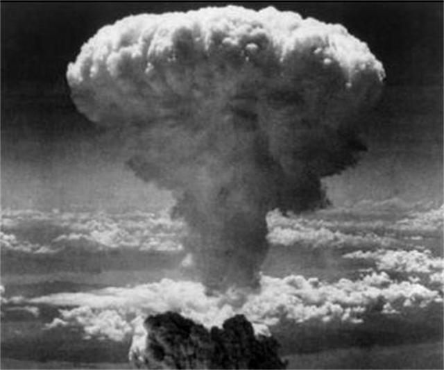 原子弹爆炸时应该如何逃生？日本当年幸存者说出实情，千万别跳水