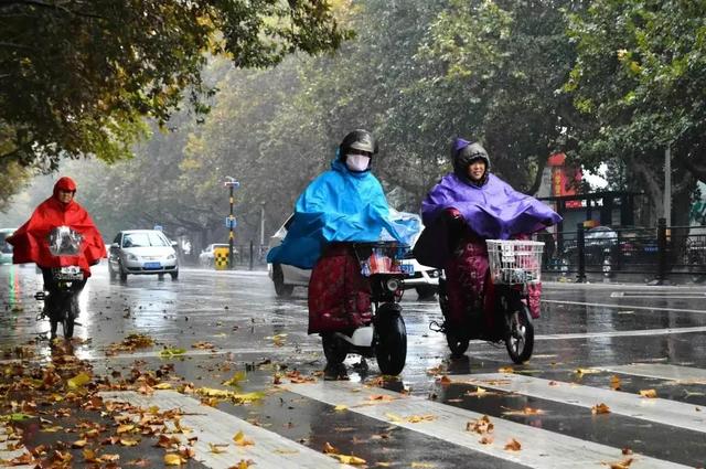24～27号，大范围特大暴雨连下四天，60年一遇冷夏要来？农谚咋说