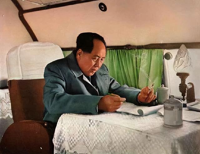 毛主席看透生死，逝世前一天怎样度过？2001年李敏公开其护理过程