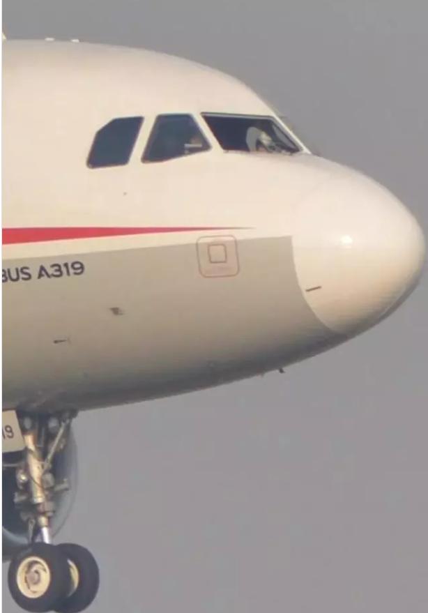 东航MU5735搜救，飞机残骸深入地下20米，为何不使用挖掘机？