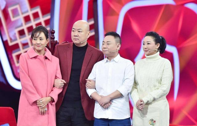 陈宝国戴口罩挖鼻孔，沈腾毛衣穿成买家秀，春晚亮点你看谁？