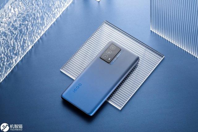 年末换手机？2021最值得买的手机推荐，全价位共10款