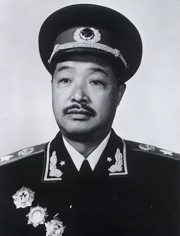 贺龙战功显赫，毛主席为什么不让他去军队，却让他当体委主任？