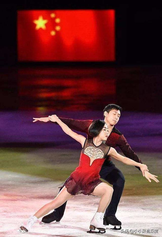 双人滑隋文静/韩聪压轴夺冠，喜极而泣！原来他们不是夫妻关系啊