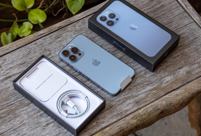 不黑不吹，相比于国产安卓机，iPhone确实有4大优势