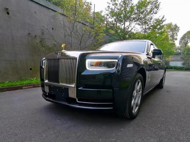 劳斯莱斯幻影最便宜的多少钱一台(劳斯莱斯幻影最便宜的多少钱)-天晟