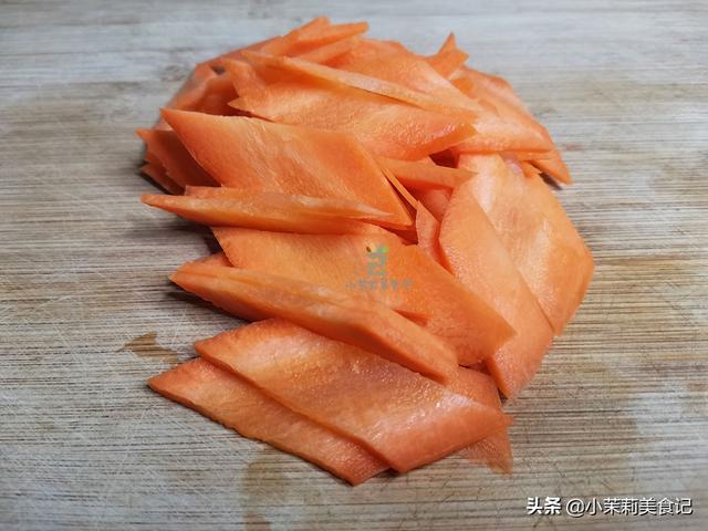 春季湿气重，多吃“3红3白2绿”，少食2样，健脾除“湿”轻松度春
