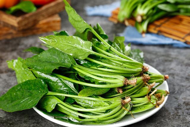 阳春三月，养肝“黄金期”，10食物要多吃，滋阴养肝，越吃越年轻