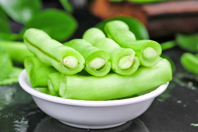 阳春三月，养肝“黄金期”，10食物要多吃，滋阴养肝，越吃越年轻