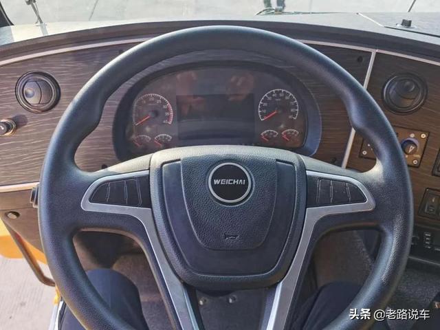 宇通电动矿用自卸车